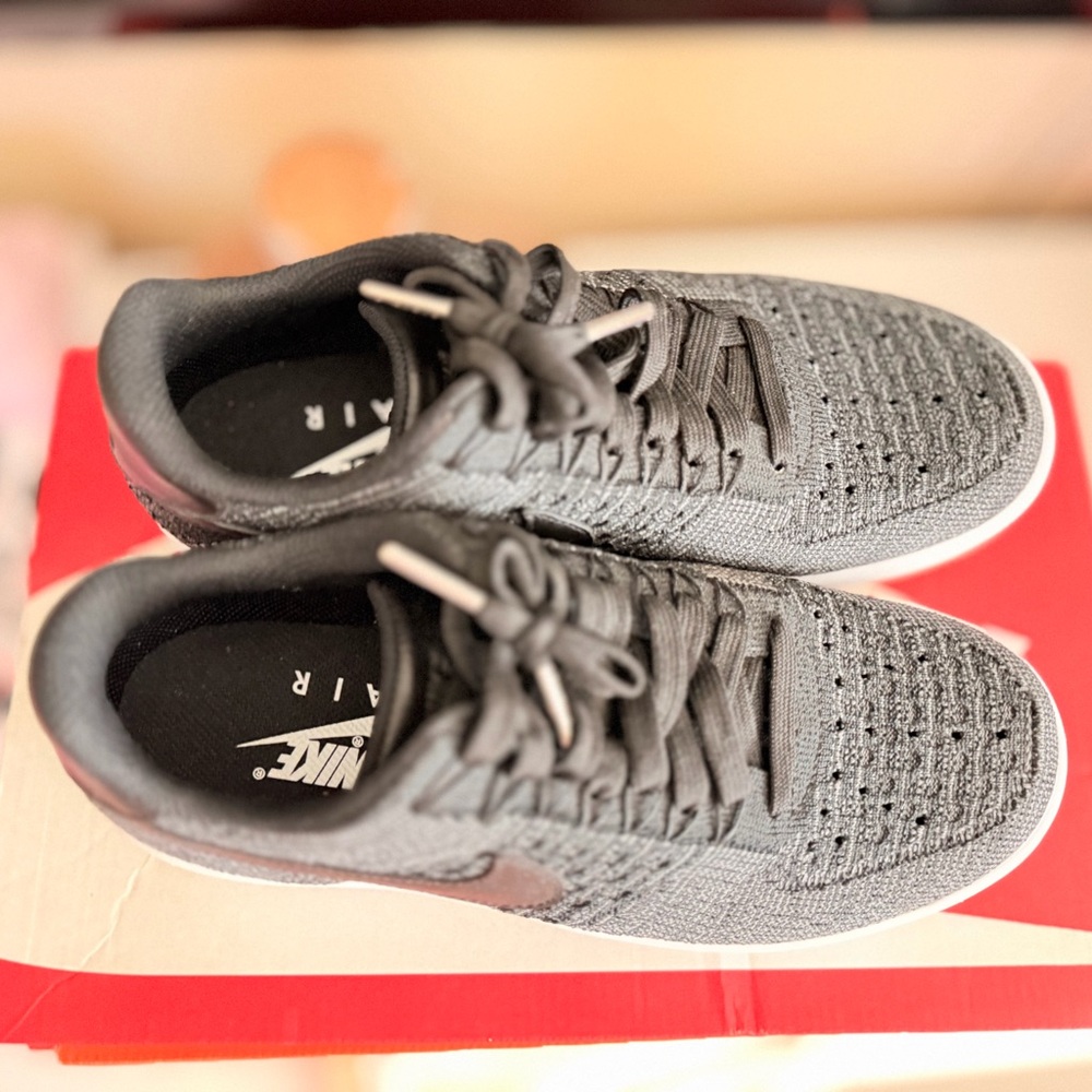 Nike Men's Charcoal Knit Sneakers